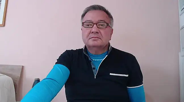 YOU6me online show from February 5, 2025, 10:30 am