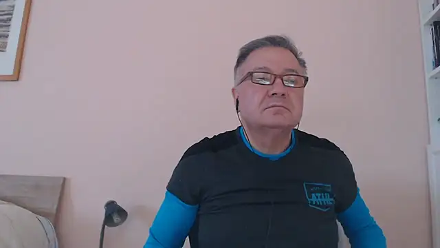 YOU6me online show from November 28, 2025, 9:45 am