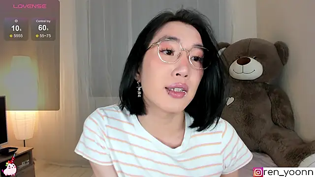 Ren yoon online show from May 4, 2026, 4:52 am