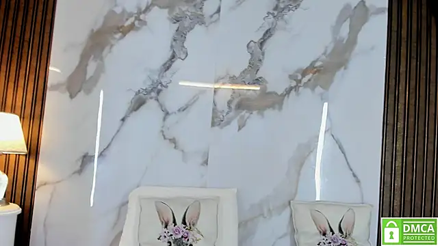 hannahill69 online show from February 1, 2025, 4:46 am