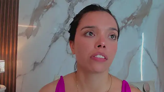 hannahill69 online show from March 10, 2025, 10:48 am