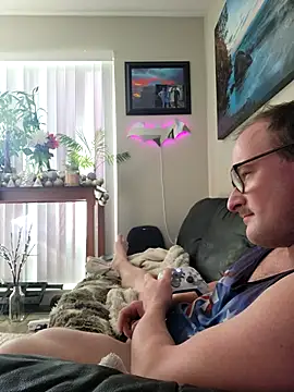 Snapshot of gdawg78 chatting on November 17, 2025, 9:31 pm gdawg78 online show from November 17, 2025, 9:31 pm