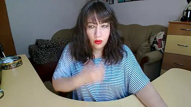 Lucretia Goldi  online show from February 26, 2026, 11:04 pm