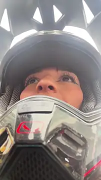 Lilith Mark online show from November 14, 2025, 4:28 pm