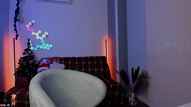 victorias world online show from December 18, 2024, 10:24 pm