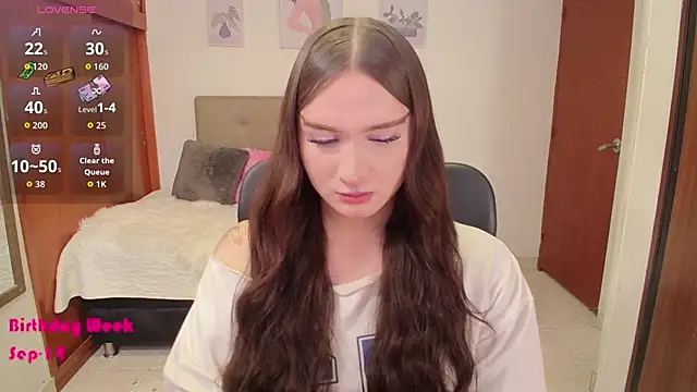 Miley Baker online show from September 12, 2025, 1:55 pm