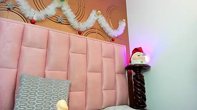 valeriaa19 online show from January 3, 2025, 8:32 am