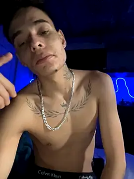 brianor89 online show from November 10, 2025, 1:21 pm