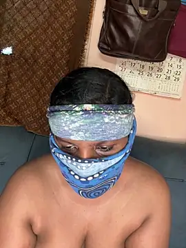 Snapshot of falooda288 chatting on February 17, 2026, 2:30 am falooda288 online show from February 17, 2026, 2:30 am