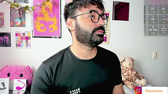 johnnyalx online show from November 8, 2025, 7:23 pm