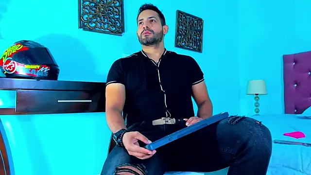 Snapshot of JorsMontero chatting on February 8, 2025, 12:39 pm JorsMontero online show from February 8, 2025, 12:39 pm