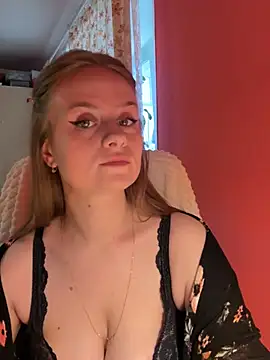 Snapshot of SophiaSweet_ chatting on March 3, 2026, 7:03 am SophiaSweet online show from March 3, 2026, 7:03 am