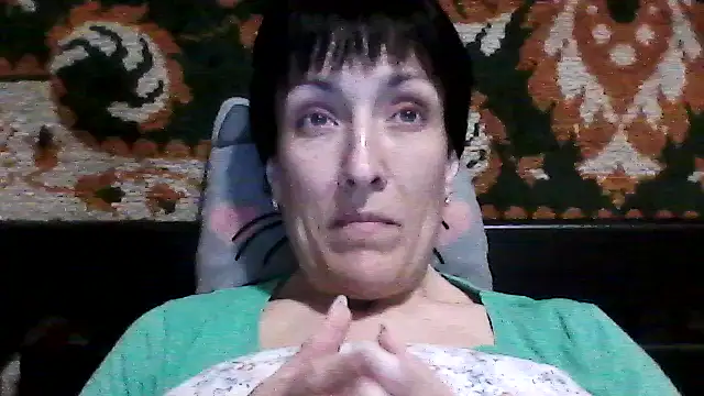 SunnyAmorre online show from April 11, 2026, 7:18 pm