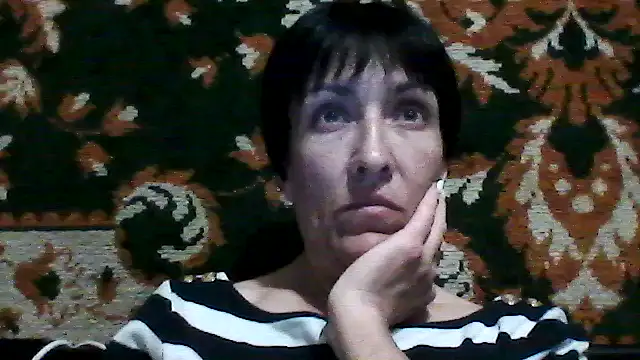 Snapshot of SunnyAmorre chatting on May 5, 2026, 8:06 pm SunnyAmorre online show from May 5, 2026, 8:06 pm