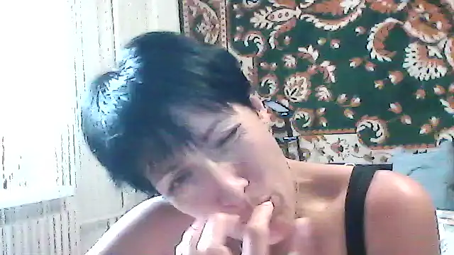 SunnyAmorre online show from June 30, 2026, 11:11 am