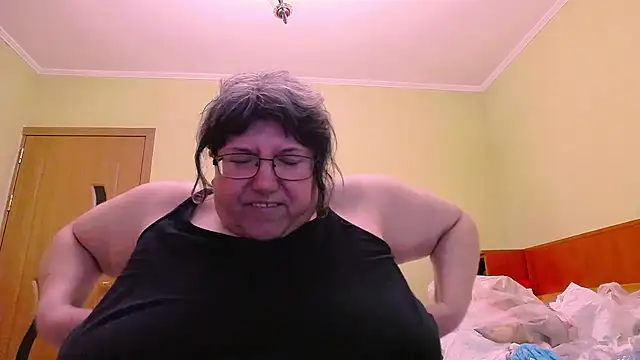 Snapshot of HugeTits chatting on December 12, 2024, 7:04 pm HugeTits online show from December 12, 2024, 7:04 pm