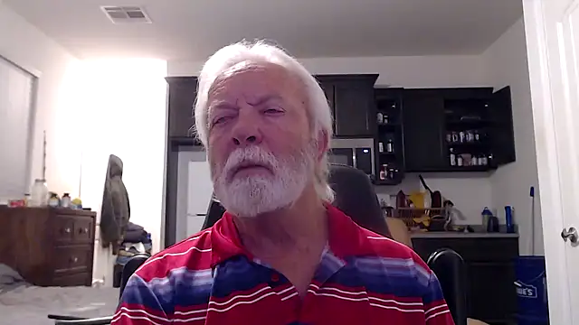 Snapshot of rockpoint69 chatting on December 15, 2024, 6:18 am rockpoint69 online show from December 15, 2024, 6:18 am