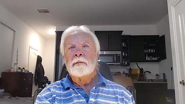 Snapshot of rockpoint69 chatting on December 16, 2024, 7:04 am rockpoint69 online show from December 16, 2024, 7:04 am