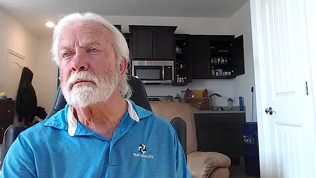 Snapshot of rockpoint69 chatting on December 17, 2024, 4:53 pm rockpoint69 online show from December 17, 2024, 4:53 pm