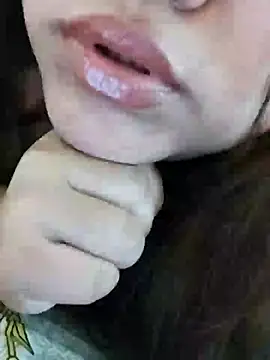 Srishtijain51 online show from February 2, 2025, 2:45 pm