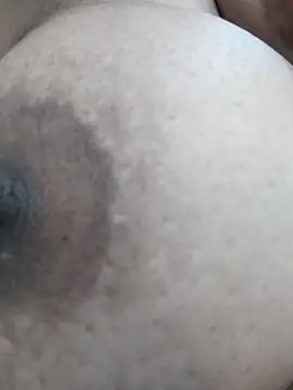 Srishtijain51 online show from February 14, 2025, 8:21 am