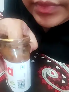 Srishtijain51 online show from February 16, 2025, 10:43 am