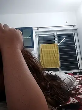 Srishtijain51 online show from February 16, 2025, 5:48 pm