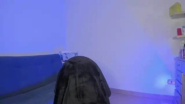 Snapshot of emma_rules99 chatting on September 26, 2025, 1:42 am emma rules99 online show from September 26, 2025, 1:42 am