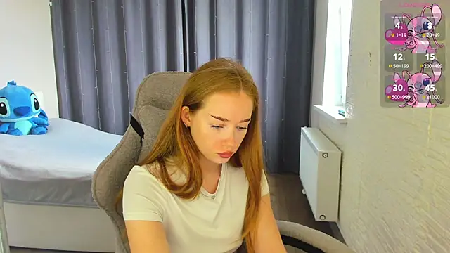 Snapshot of Hot_Mia_ chatting on June 15, 2026, 9:22 am Hot Mia online show from June 15, 2026, 9:22 am