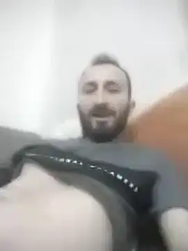 Snapshot of Yaramaz331 chatting on March 18, 2025, 9:32 pm Yaramaz331 online show from March 18, 2025, 9:32 pm