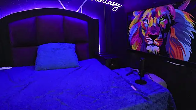 Secretfantasy xxx online show from January 3, 2025, 5:17 am