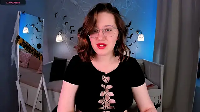 Charmy Gracy online show from October 30, 2025, 11:22 am