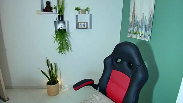 Snapshot of bella_99_ chatting on March 10, 2025, 12:15 pm bella 99 online show from March 10, 2025, 12:15 pm