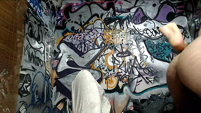 Justin Frank online show from March 22, 2025, 3:20 am