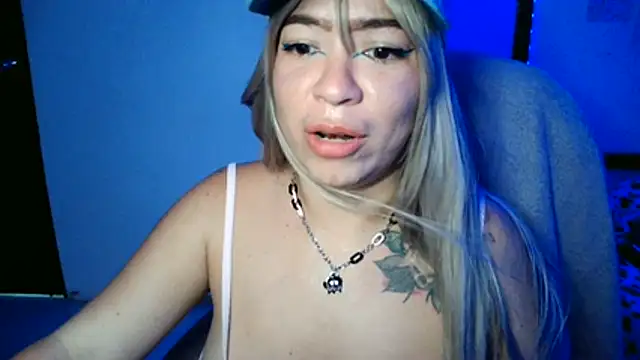 Snapshot of fresa_caliente chatting on July 11, 2026, 6:43 pm fresa caliente online show from July 11, 2026, 6:43 pm