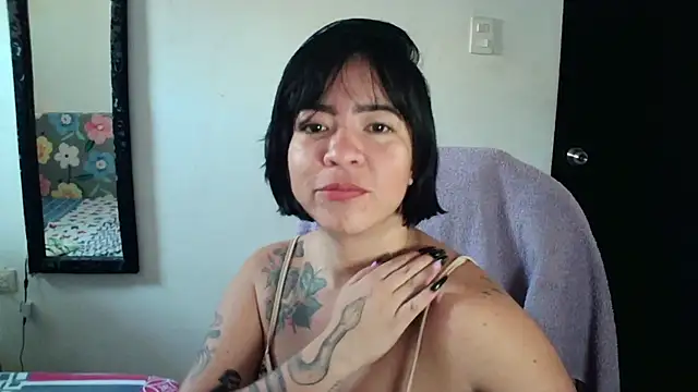Snapshot of fresa_caliente chatting on July 14, 2026, 3:40 pm fresa caliente online show from July 14, 2026, 3:40 pm