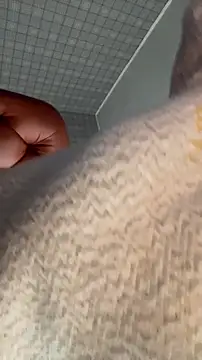 Snapshot of NinaVI chatting on November 4, 2025, 2:21 am NinaVI online show from November 4, 2025, 2:21 am