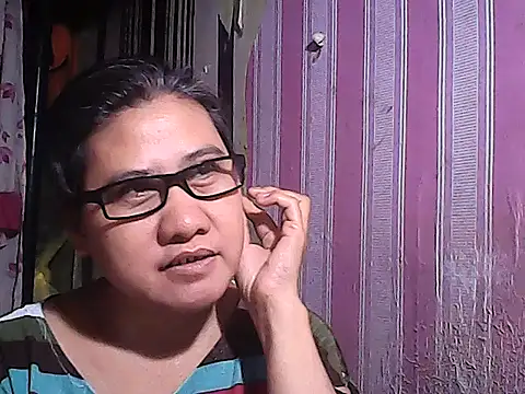 sweetsosie18 online show from September 19, 2025, 7:25 pm