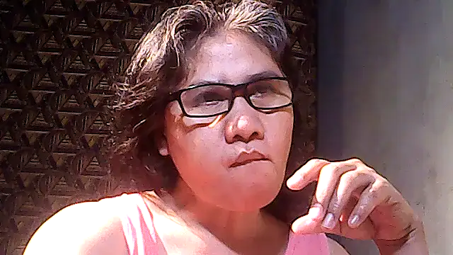 sweetsosie18 online show from November 30, 2025, 10:41 am