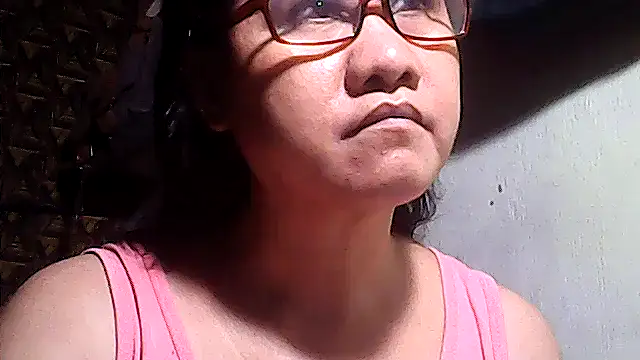 Snapshot of sweetsosie18 chatting on April 23, 2026, 12:29 pm sweetsosie18 online show from April 23, 2026, 12:29 pm