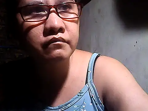 Snapshot of sweetsosie18 chatting on May 16, 2026, 2:30 am sweetsosie18 online show from May 16, 2026, 2:30 am