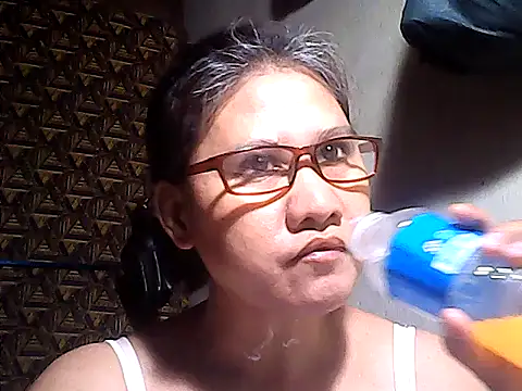 Snapshot of sweetsosie18 chatting on May 26, 2026, 2:51 am sweetsosie18 online show from May 26, 2026, 2:51 am