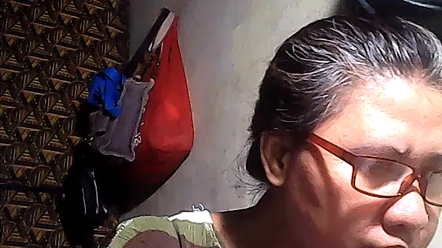 Snapshot of sweetsosie18 chatting on May 28, 2026, 12:24 pm sweetsosie18 online show from May 28, 2026, 12:24 pm