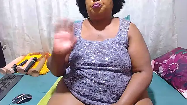 MatureBootyBabe4Uxx online show from February 20, 2026, 1:13 am