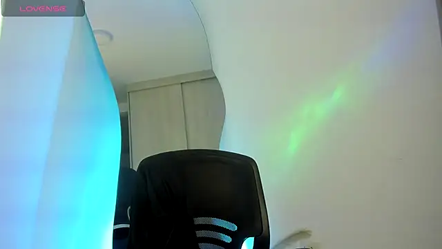 Snapshot of SussiVega chatting on September 13, 2025, 9:36 pm SussiVega online show from September 13, 2025, 9:36 pm