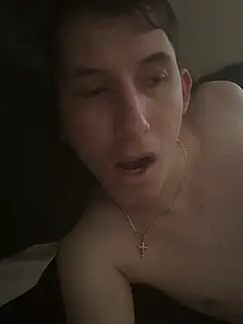 alex2p12 online show from June 19, 2026, 7:23 am