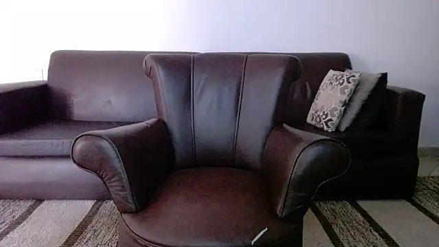 Linda1975 online show from September 17, 2025, 11:01 am