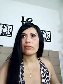 Snapshot of Tania_mature chatting on June 19, 2026, 5:50 pm Tania mature online show from June 19, 2026, 5:50 pm