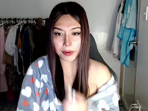 urqueendominant online show from February 26, 2025, 3:53 am