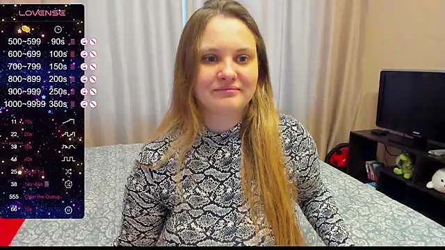 Snapshot of AlanaBrox chatting on December 23, 2024, 10:32 am AlanaBrox online show from December 23, 2024, 10:32 am